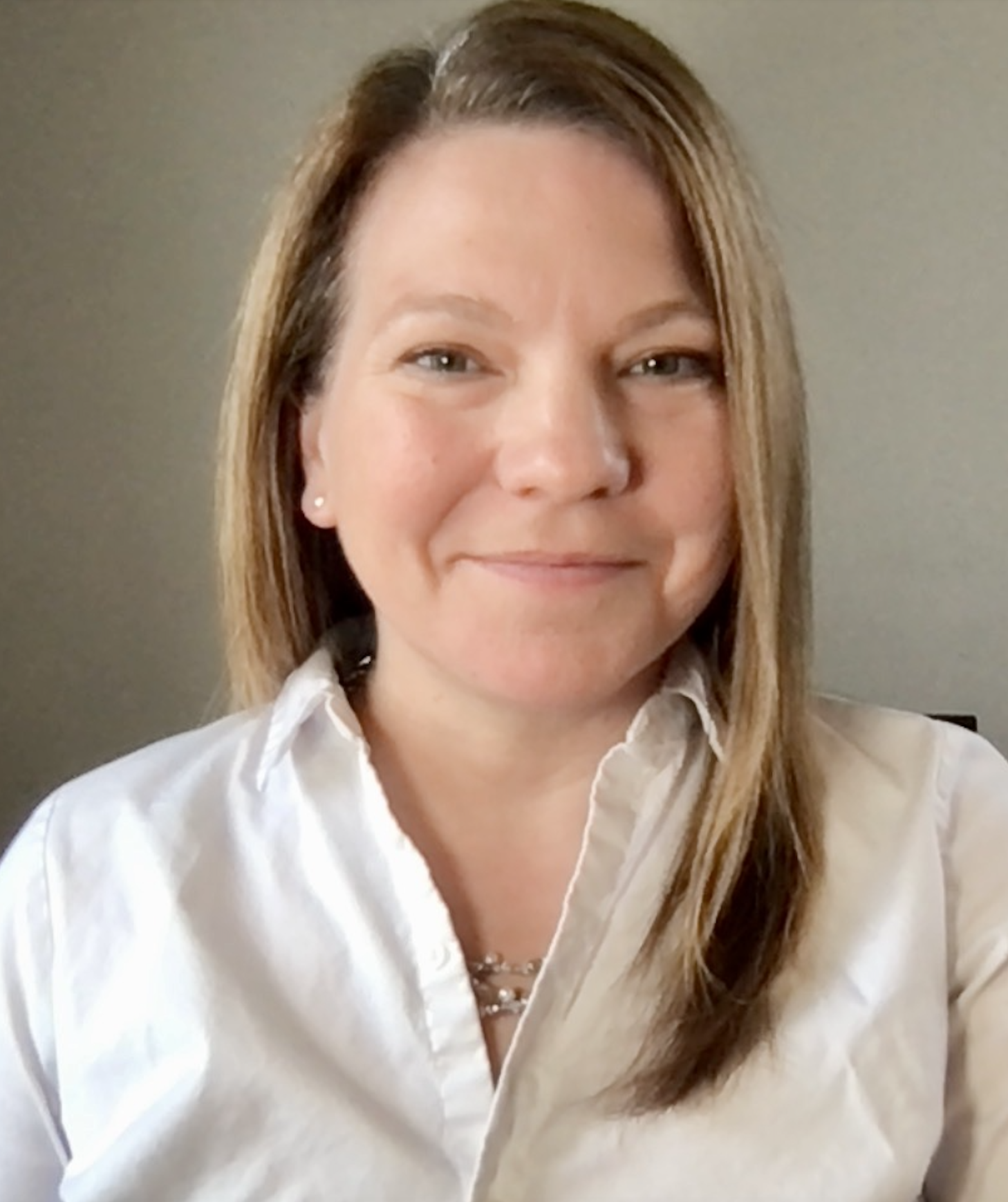 Headshot of Elizabeth Wysocki